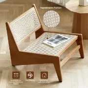 صورة كرسي بتصميم ياباني كلاسيكي