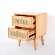 صورة كاتيلو طاولة غرفة نوم راتان مع خشب طبيعي - 2 درج
