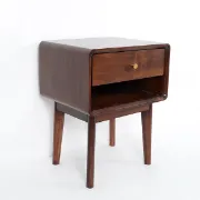 صورة طاولة غرفة نوم ريني مع درج