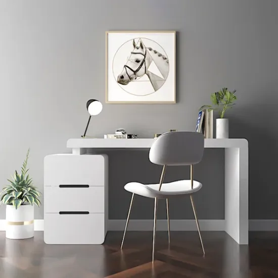 صورة مكتب حديث مع أدراج خشب طبيعي - مولار