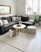 Mello – Round Tufted Ottoman Natural Wood Frame