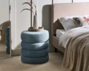 صورة مينيون مقعد مصنوع من الخشب الطبيعي