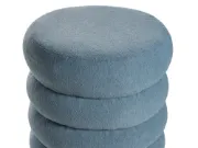 صورة مينيون مقعد مصنوع من الخشب الطبيعي