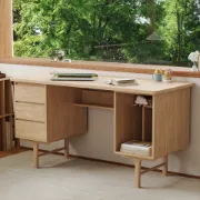 صورة .نوييريا مكتب – من الخشب الطبيعي