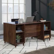 صورة .لينيا مكت – من الخشب الطبيعي